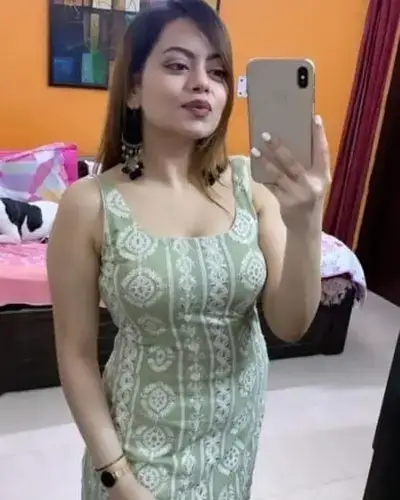 Call Girl in Mominpura